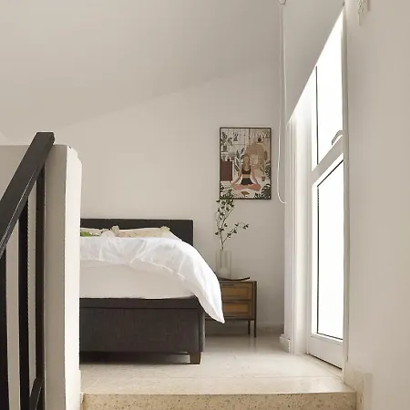 3br Sunset View Retreat Steps From The By Cyprus Horizons בית נופש